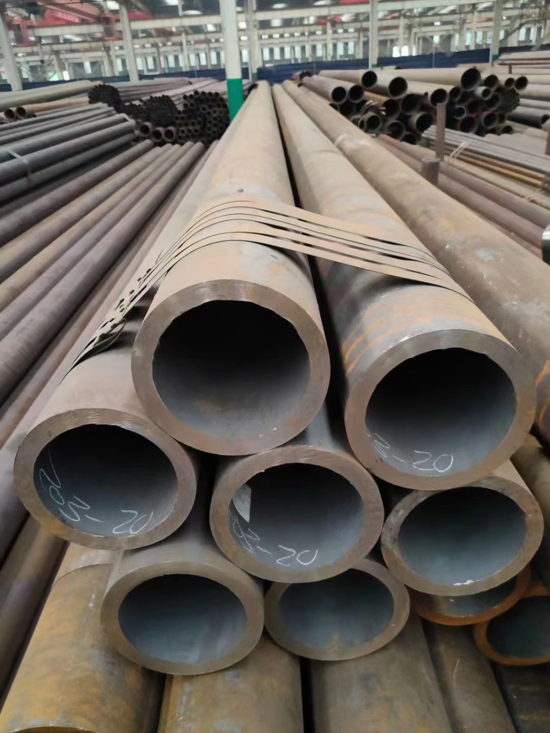 <a href='http://m.bjsummer.com/' target='_blank' style='color:#0000FF; text-decoration:underline;'>無錫無縫鋼管</a>直徑406壁厚10毫米現(xiàn)貨 無錫<a href='http://m.bjsummer.com/' target='_blank' style='color:#0000FF; text-decoration:underline;'>無縫鋼管</a>直徑406壁厚10毫米現(xiàn)貨